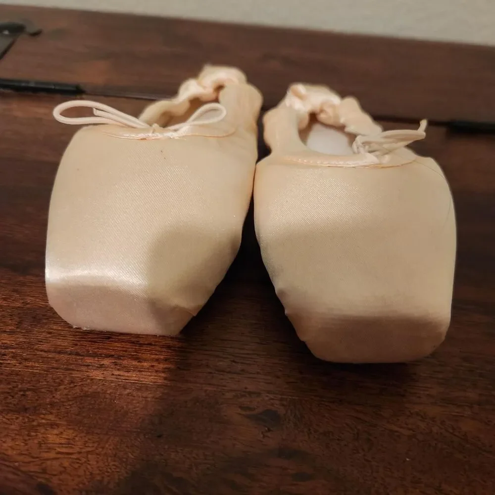Powder Pink Ballet Pointe Dance Slippers shoes L 30